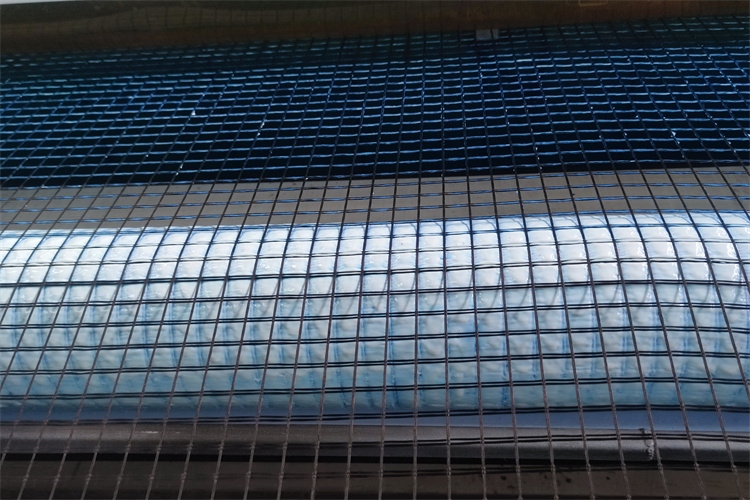 玻璃鋼格柵蓋板 打造垂釣園安全、耐用、美觀的走道優選方案